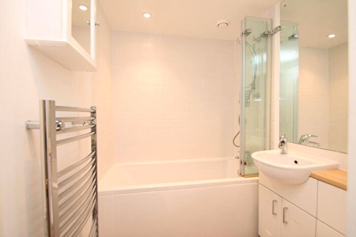 1 Bedroom Apartment To Rent In Gate House, Midhurst, GU29
