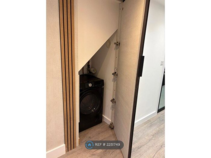 1 Bedroom Maisonette To Rent In Kensington Road, Liverpool, L7