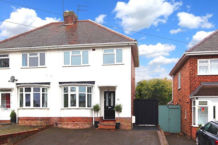 3 Bedroom Semi-Detached House To Rent In Penn, Hollybush Lane, WV4