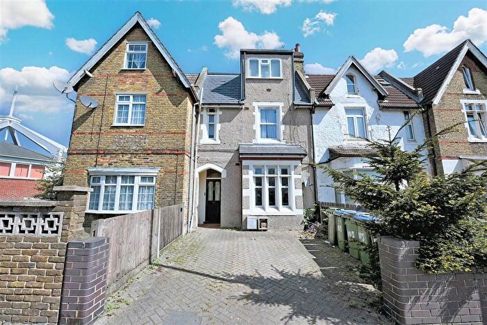 1 Bedroom Flat For Sale In Plumstead Common Road, Woolwich, SE18