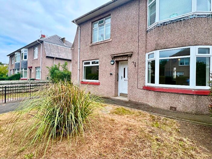 2 Bedroom Flat To Rent In Crewe Road West, Pilton, Edinburgh, EH5