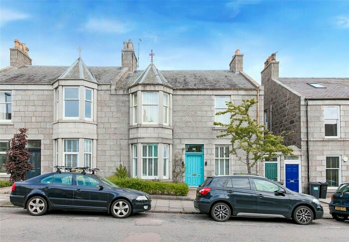 2 Bedroom Flat To Rent In Whitehall Road, Aberdeen, AB25