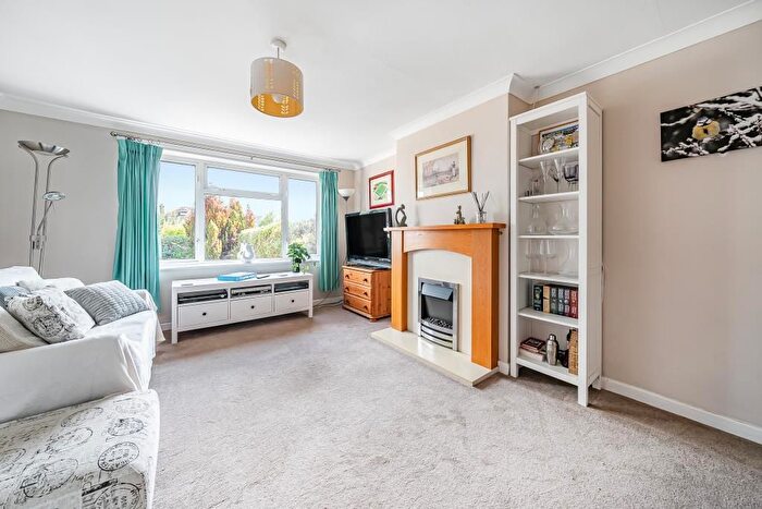 2 Bedroom Bungalow For Sale In Tiddington, Thame, Oxfordshire, OX9