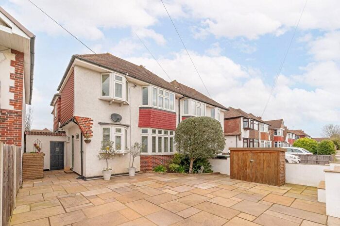4 Bedroom Semi Detached House For Sale In Van Dyck Avenue, New Malden, KT3