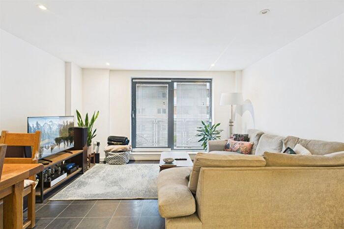 2 Bedroom Flat For Sale In Prospect House, Colliers Wood, SW19