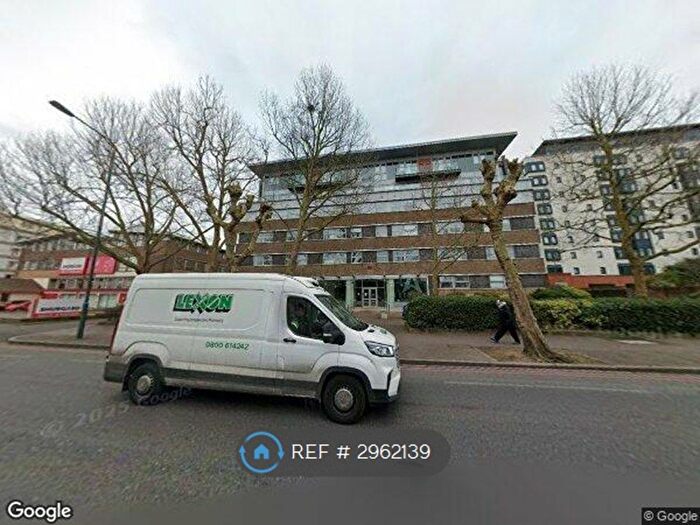 2 Bedroom Flat To Rent In Anderson Heights, London, SW16