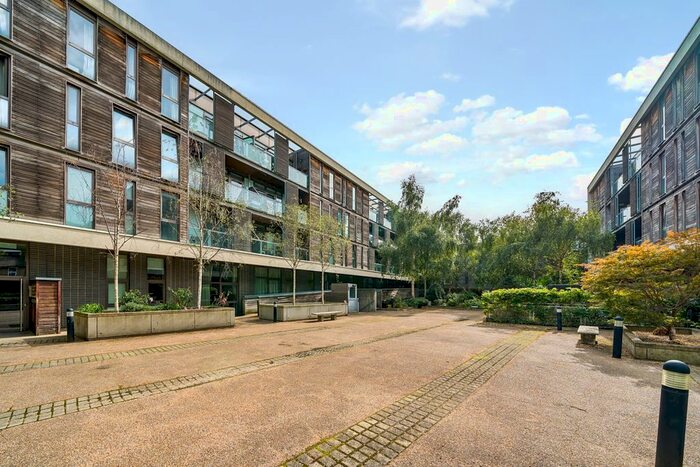 2 Bedroom Flat To Rent In Union Park, London, SE10