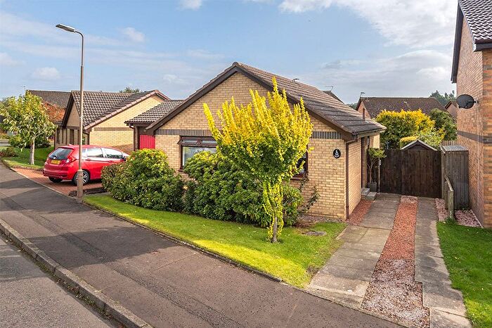 2 Bedroom Detached Bungalow For Sale In Sheriffs Park, Linlithgow, EH49