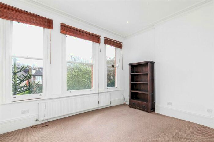 1 Bedroom Apartment To Rent In Causton Road, London, N6
