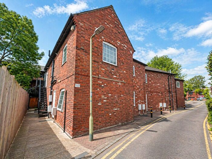 1 Bedroom Studio To Rent In Nutfield Lane, High Wycombe, HP11