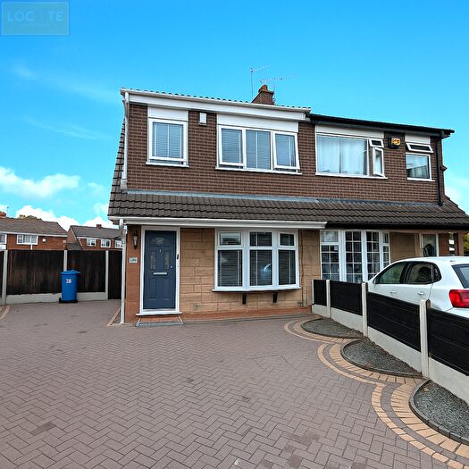 3 Bedroom Semi-Detached House For Sale In Corfe Close, Flixton, M41