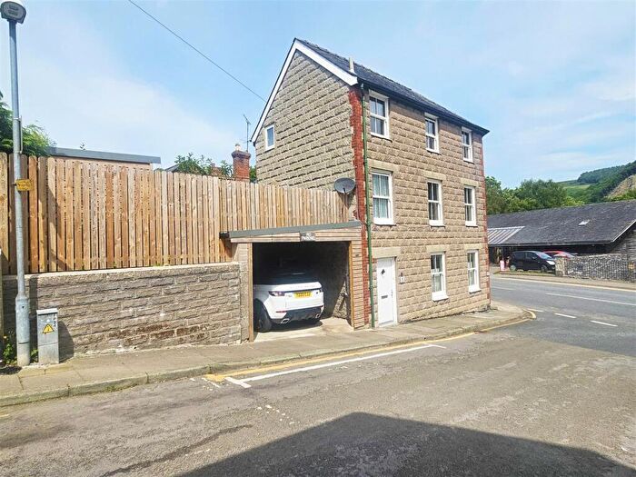 4 Bedroom Town House For Sale In West Street, Knighton, LD7