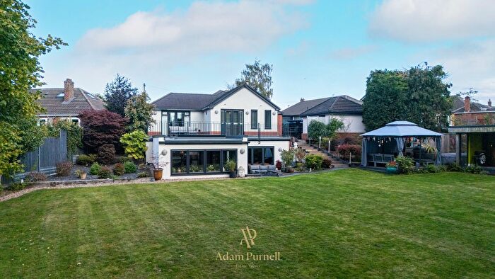 4 Bedroom Detached House For Sale In Spinney Road, Burbage, LE10