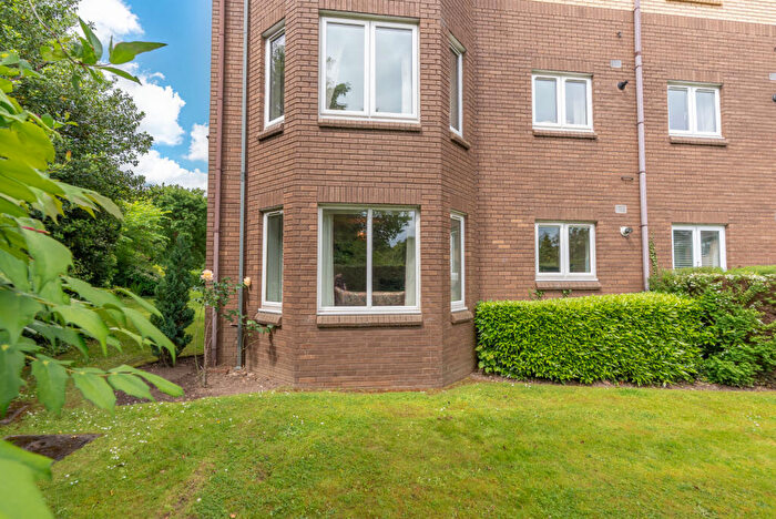 1 Bedroom Flat For Sale In Hazelden Gardens, Giffnock, G44