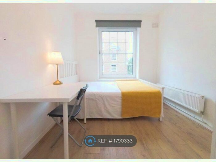 4 Bedroom Flat To Rent In Jameson House, London, SE11