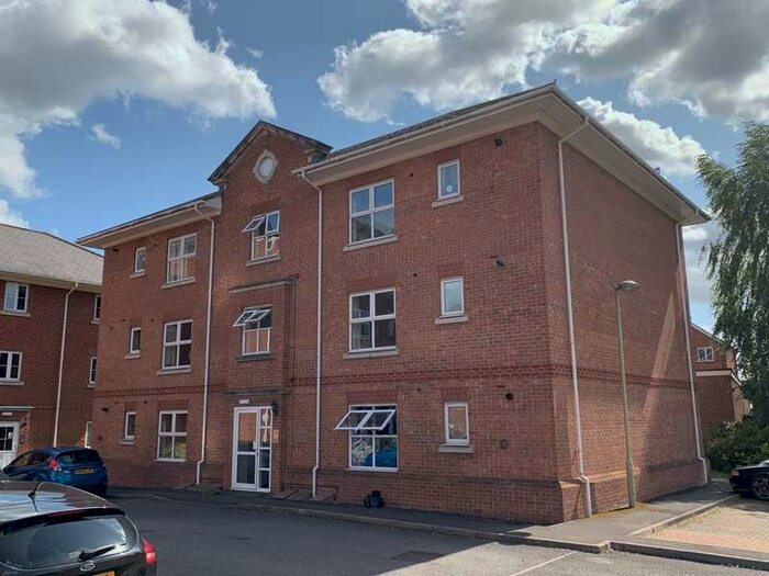2 Bedroom Apartment To Rent In Newbury, Berkshire, RG14