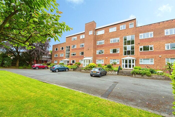 2 Bedroom Flat For Sale In Waterford Road, Prenton, CH43