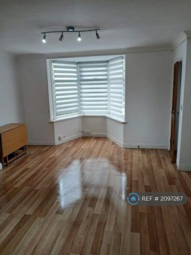 3 Bedroom Semi-Detached House To Rent In Woodhouse Road, Quinton, Birmingham, B32