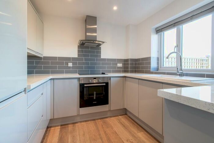1 Bedroom Apartment To Rent In Wootton Road, Abingdon, OX14