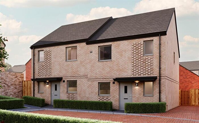 3 Bedroom Semi-Detached House For Sale In Brookhill, The Meadway, Cuffley, EN6