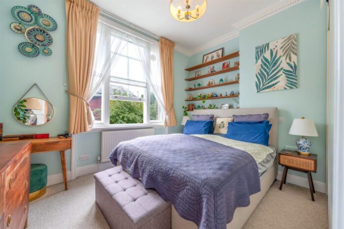 1 Bedroom Terraced House To Rent In Adamson Road, Belsize Park, NW3