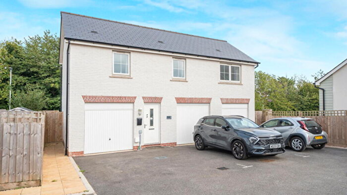 2 Bedroom Coach House For Sale In Saltash, PL12
