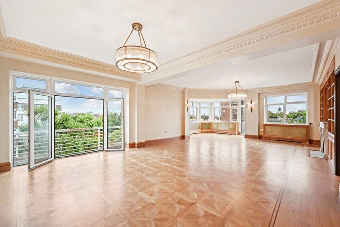 5 Bedroom Flat To Rent In Kingston House North, Prince's Gate, SW7