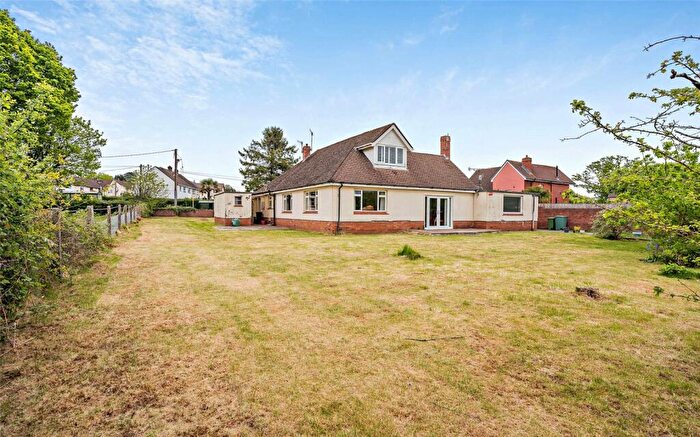 4 Bedroom Bungalow For Sale In Caerleon Road, Ponthir, Newport, Torfaen, NP18