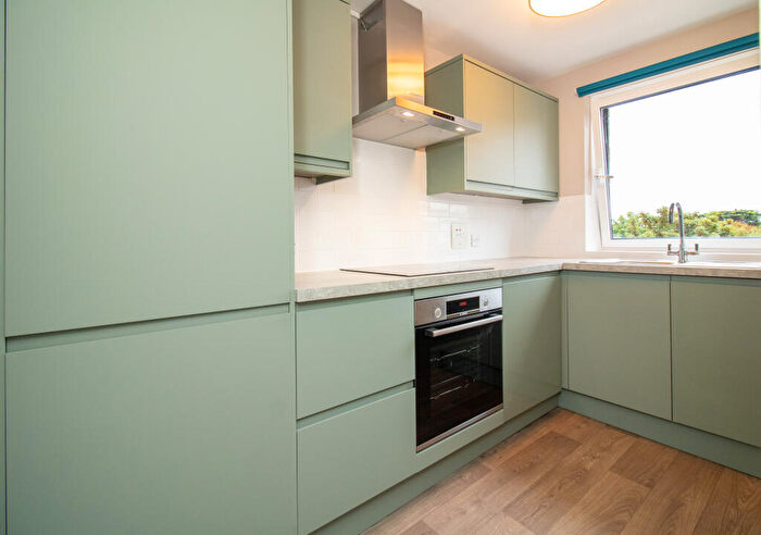 2 Bedroom Apartment To Rent In Eaton Manor, The Drive, East Sussex, BN3