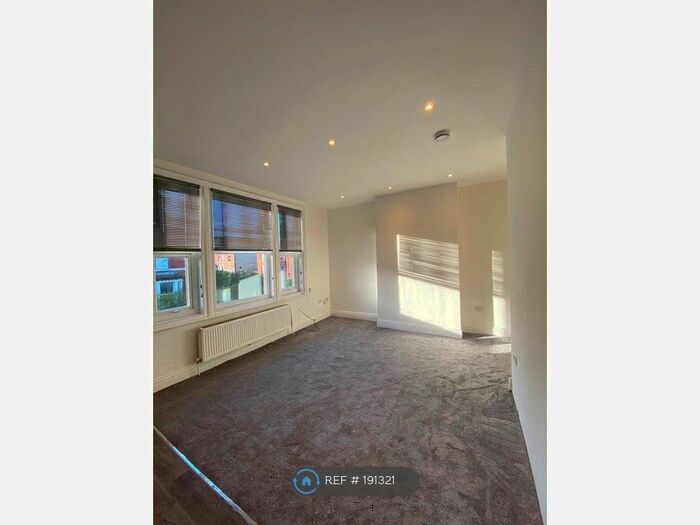 2 Bedroom Flat To Rent In Sherbourne Rd, Blackpool FY1
