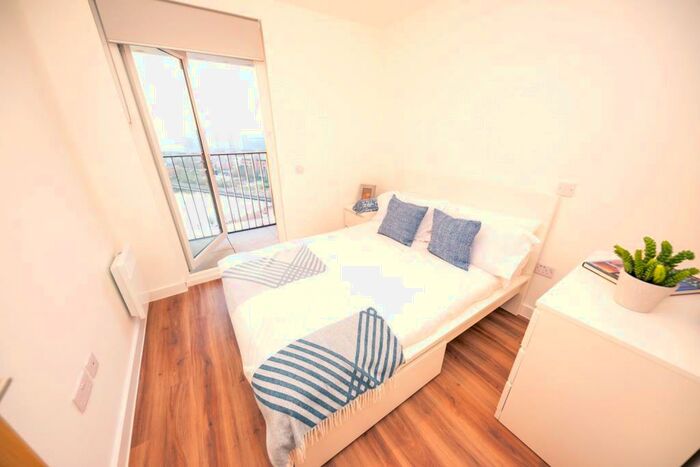 2 Bedroom Flat To Rent In The Gateway, Trafford Road, Salford, M5