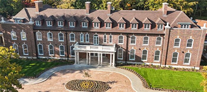 2 Bedroom Apartment For Sale In Brunswick Road, Deepcut, Camberley, Surrey, GU16