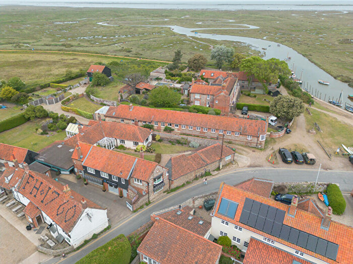 2 Bedroom Apartment For Sale In Westgate Street, Blakeney, NR25