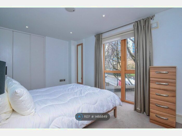 1 Bedroom Flat To Rent In Cyrus Street, London, EC1V