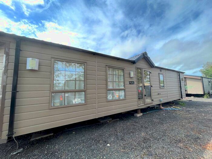 2 Bedroom Detached House To Rent In Claydon Park, Tewkesbury, GL20