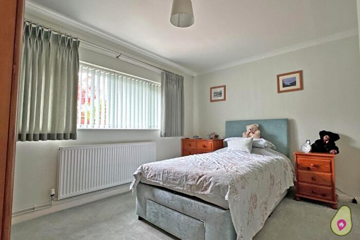 2 Bedroom Bungalow For Sale In King's Meadow, Bicester, OX26