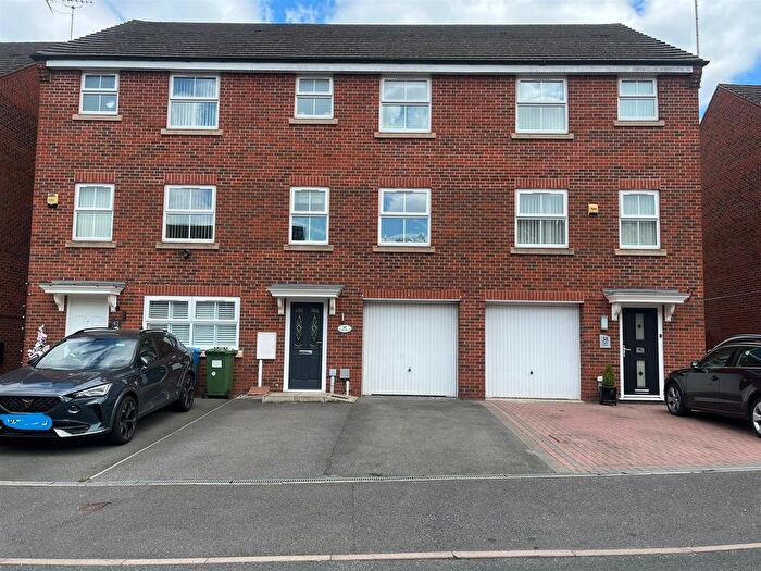 4 Bedroom Terraced House For Sale In Lupin Drive, Huntington, Cannock, WS12
