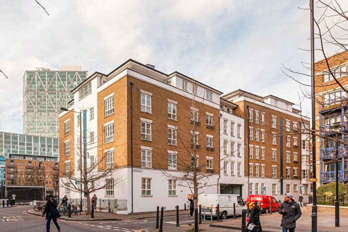 2 Bedroom Flat For Sale In Lamb Street, Spitalfields, London, E1