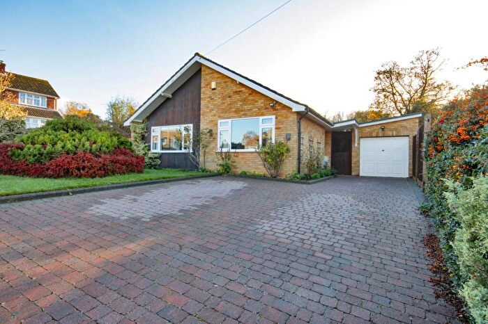 3 Bedroom Bungalow For Sale In Copseside, Hartley, Kent, DA3