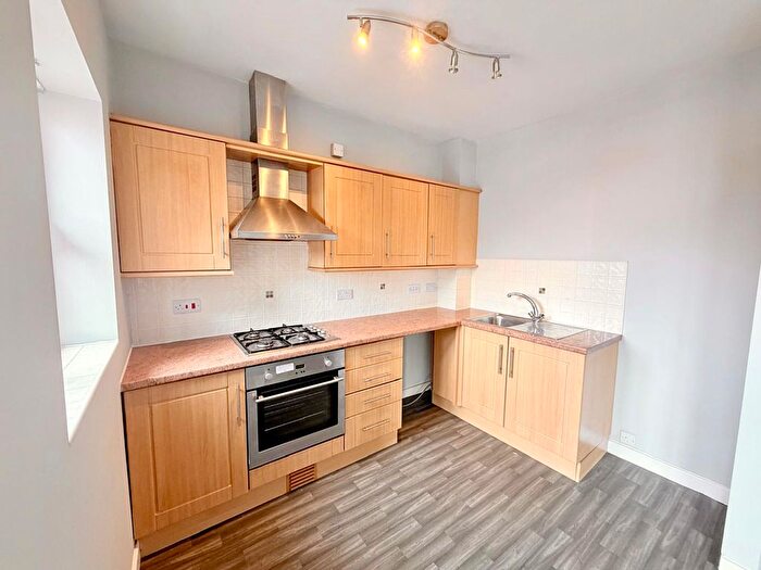 2 Bedroom Flat To Rent In Chatteris Court, Thatto Heath, WA10