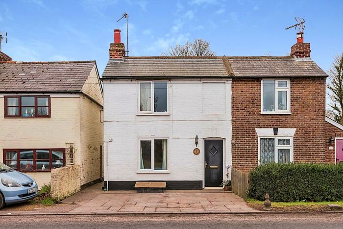 2 Bedroom Semi-Detached House For Sale In Bramling, Canterbury, CT3