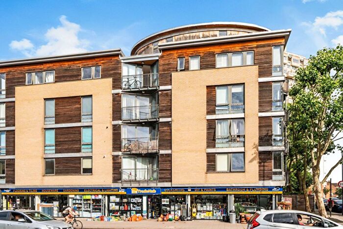 1 Bedroom Flat To Rent In Clapham Road, Stockwell, London, SW9