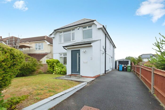 3 Bedroom Detached House For Sale In Cornelia Crescent, Poole, BH12