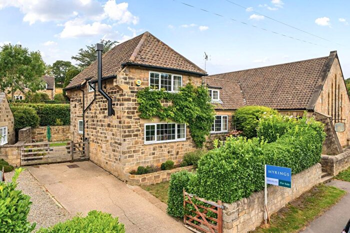 3 Bedroom Semi-Detached House For Sale In Church Hill, North Rigton, LS17