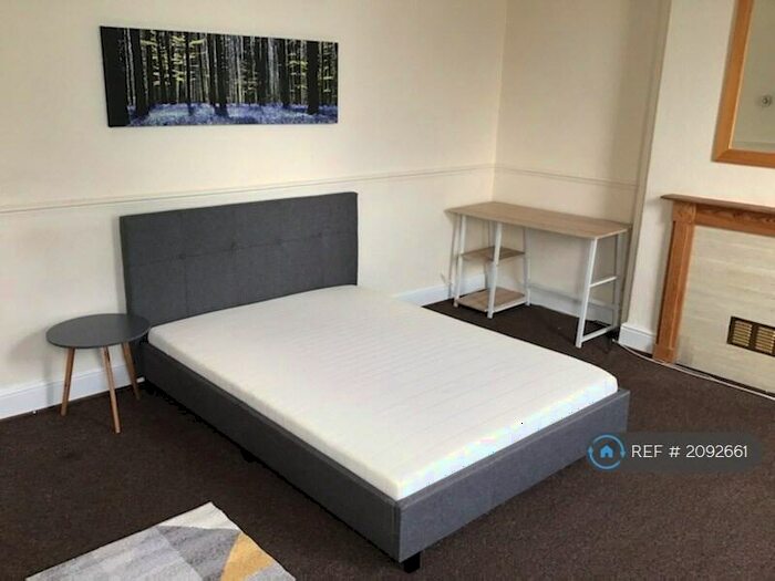 3 Bedroom Flat To Rent In Plungington Road, Preston, PR1