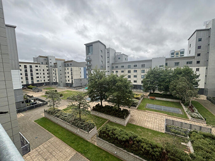 3 Bedroom Flat For Sale In Flat, Western Harbour Midway, Edinburgh, EH6