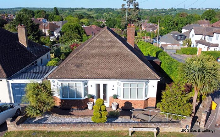 3 Bedroom Detached Bungalow To Rent In Sutherland Avenue, Cuffley, EN6