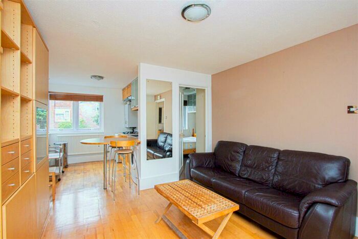 1 Bedroom Apartment To Rent In East Smithfield, Tower Hill, E1W