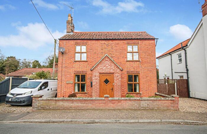 3 Bedroom Detached House For Sale In Crown Road, Horsham St Faith, NR10