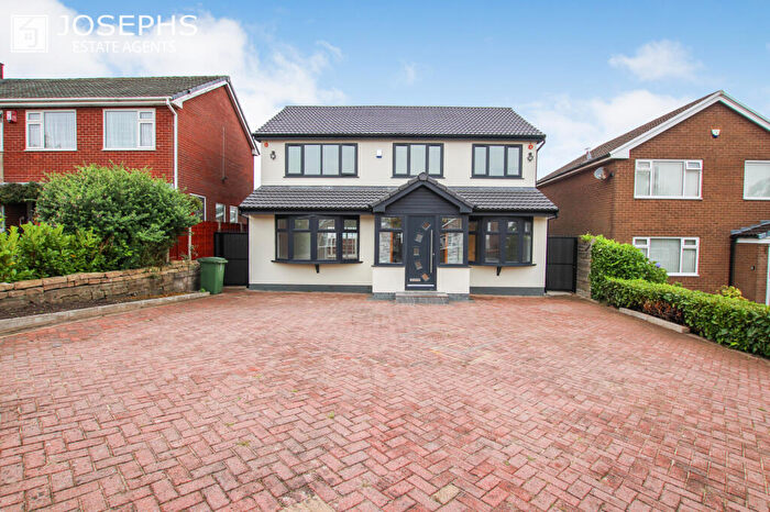 4 Bedroom Detached House For Sale In Armadale Road, Bolton, BL3